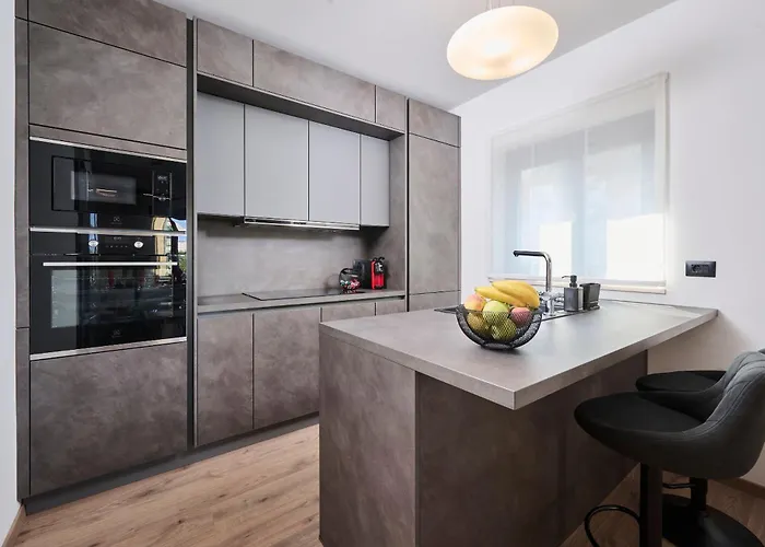 House Tinis * 우마그