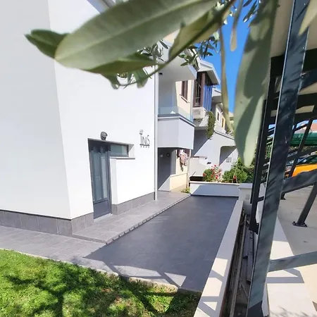 Appartamento House Tinis